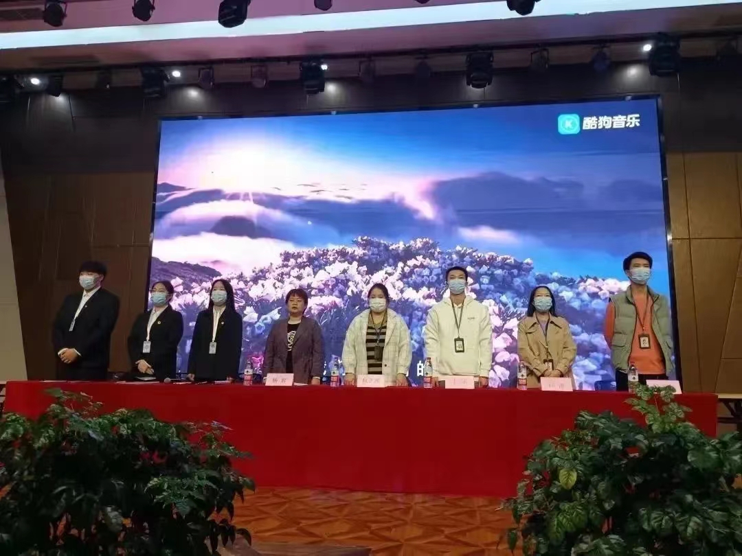 1-22113016464Xa.jpg