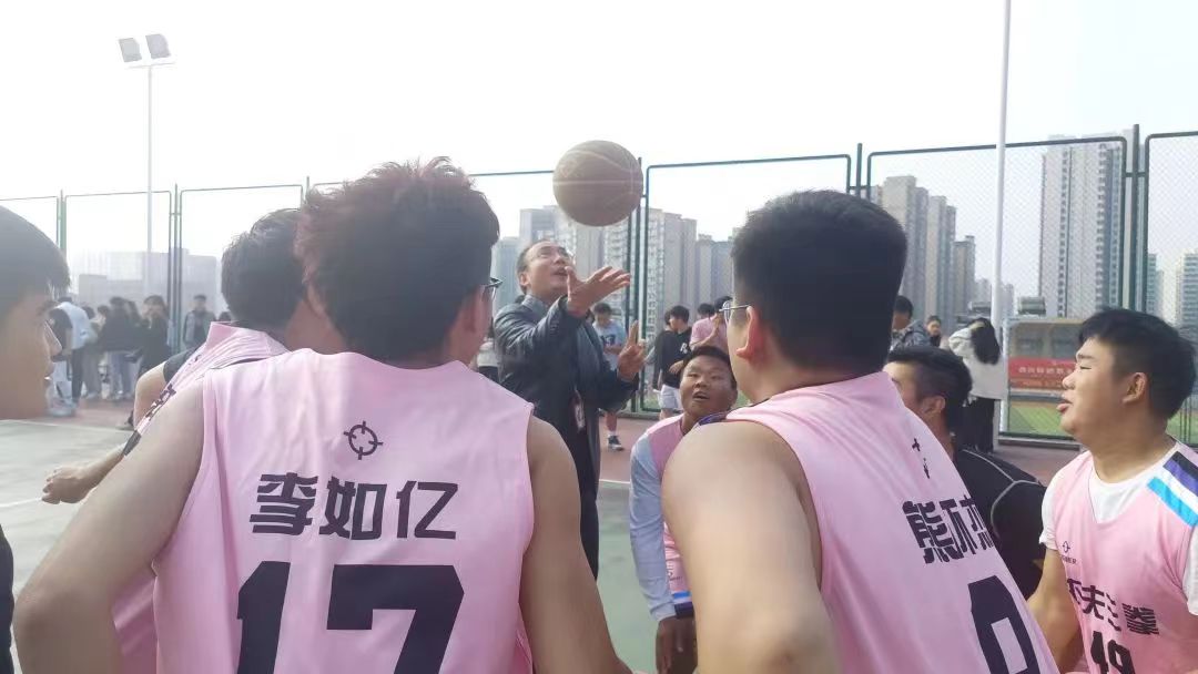 1-2211301H425140.jpg