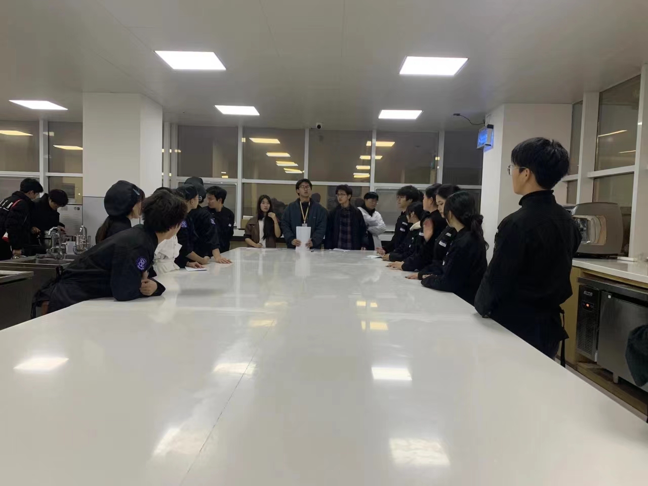 1-24032G4095W57.jpg